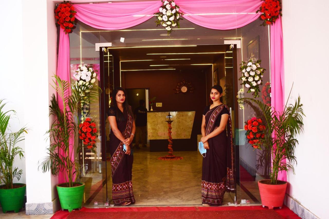 The Greenstar Inn Premium Bhubaneswar Exterior foto